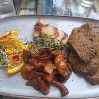 Brasato di seitan con funghi e patate at Manipura in Tenerife