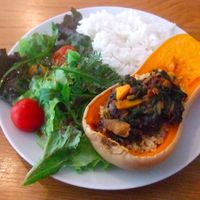 Quintal Stuffed Squash (part of their seasonal rotating menu) at Quintal Bioshop in Porto