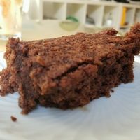 chocolate cake at Quintal Bioshop in Porto