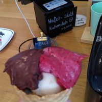 Leckeres Eis (hier bereits teilweise gegessen) 😋 at ok kool in Heidelberg
