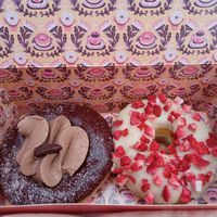 Strawberry and white choco, choco mousse at Brammibal's Donuts - Jungfernstieg in Hamburg
