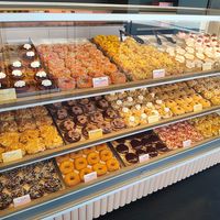 Große Auswahl Veganer Donuts   at Brammibal's Donuts - Jungfernstieg in Hamburg