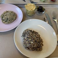 Blueberry cookie, bread with hummus and olives.   at Ins Blaue in Kiel