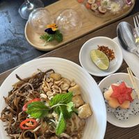 Pad Thai and Tea  at 21 Grams in Ho Chi Minh City