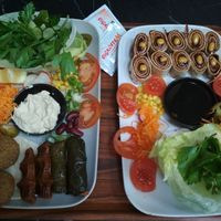 Mix plate at Çiğköftem in Budapest