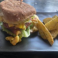 Hamburguesa Inventads   at ANTITESIS - Vida Interestelar in Mexico City