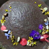 La delicia del Opera de FCH Sweetness ... Completamente vegano y lleno de dedicación 💚 at FCH Sweetness Pastry in San Jose