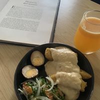 Excelente lugar para comer rico y barato, con muchas opciones. La atención fue excelente muy cálida y amigable. La comida se prepara en el momento con productos frescos.   at De la Zoia in Bogota