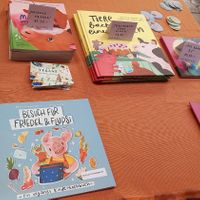 ein paar ihrer bücher at Der Vegane Kinderbuchverlag in Cologne