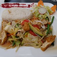 'Verschiedene Gemüse gebraten, mit Tofu' / various fried veggies with tofu  at Mei Thai in Saarbrucken