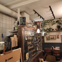 Setting at Ginsburger Vegetarian Superstar in Paris