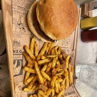 burger  at Ginsburger Vegetarian Superstar in Paris