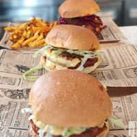 Type of burger at Ginsburger Vegetarian Superstar in Paris
