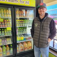 Juices and Chef Victor at Arden's Garden in Sandy Springs