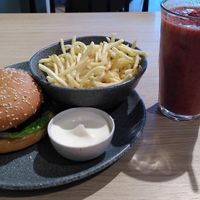 Copper Branch burger + fries + red fruit smoothie at Copper Branch in Almere