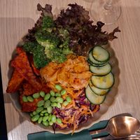 Kimchi tempeh bowl at Copper Branch in Almere