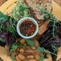 Vegan breakfast at Avocado & Lemon in Twickenham