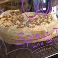 quiche at Defibrillator Secondhand in Bremen