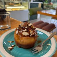 Rollo de canela  at PURALMA Vegan Bakery in San Jose