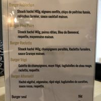 Burger alternatif is vegan, burger végé is just veggie  at Joya in La Plagne-tarentaise