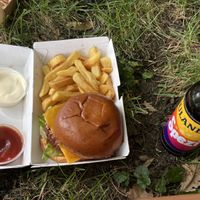 Chiise burger im Menü   at Ruff's Burger - Maxvorstadt in Munich