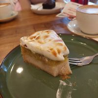 Veganer stachelbeer-baiser at Ninis Café Brüggen in Brueggen