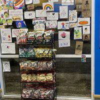Chips and art wall  at Ike's in Peoria