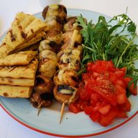 Mushroom souvlaki🍄🍢 at Ke Kremmydi in Idra