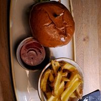 Veganer Burger at The ASH in Dusseldorf