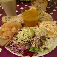 Vegan brunch (22.90€) at La Belle Verte in Toulouse