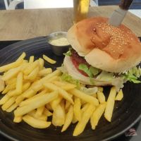 Vegan burger at In & Out Club Bistro in Guarda