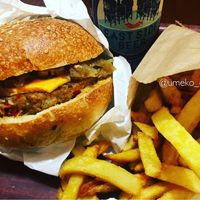 Joy side burger  at East Side Burgers in Paris