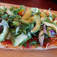 Avocado Amore pinsa (notice the handy scissors to cut the food) at Cafe Del Sol in Fulda