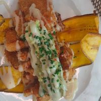 Pedimos una milanesa de berenjena y la hamburguesa. Todo muu bueno.
Bajo mi punto de vista el plato de berenjena, lo veo más como un entrante para compartir que como plato princip at Urbe in Mallorca