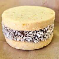 Argentinian alfajor at Ahonui in Kahului