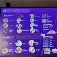 They have vegan Cookies such as: -vegan birthday cake. -vegan double chocolate chunk. -vegan chocolate chunk at Insomia Cookies in El Paso