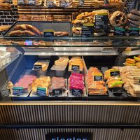 Riesige vegane Auswahl at Bäckerei Riegler - Heidelberg Hbf in Heidelberg