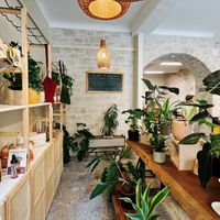   at Full Bloom Café in Nice