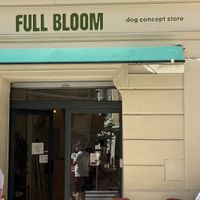   at Full Bloom Café in Nice