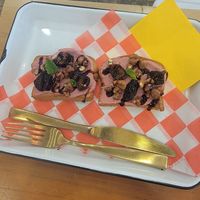 Fig + Hummus GF Toast at Craft & Common in Orlando