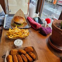  at VEG'D - Vegan Burgers - P-Berg in Berlin