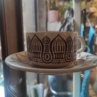 Vintage mug at Musubu Cafe in Porto