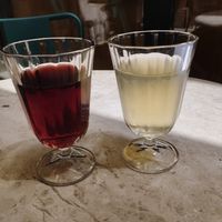 Natural local wine at Musubu Cafe in Porto