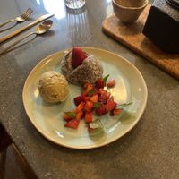 Mochi and Tea ice creamm  at Musubu Cafe in Porto