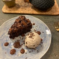 Fig and chocolate tart with delicious salted ice cream at Musubu Cafe in Porto