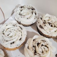 Cupcakes at Batter Up Bakery in Ottawa