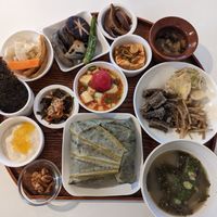 Lotus leaf table at Jeju Mellow - 감미롭다제주 in Seogwipo