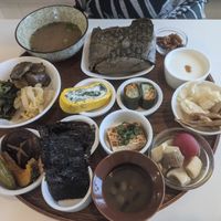 The one with the rice within steamed lotus leaf at Jeju Mellow - 감미롭다제주 in Seogwipo