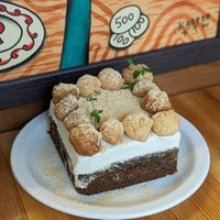 Vegan Mugwort & Injeolmi Cake at Cafe ohh good thing - 오굳띵 in Busan