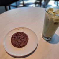 Vegan chocolate cookie and iced oatmilk matcha latte. at Espresso House in Sandnes